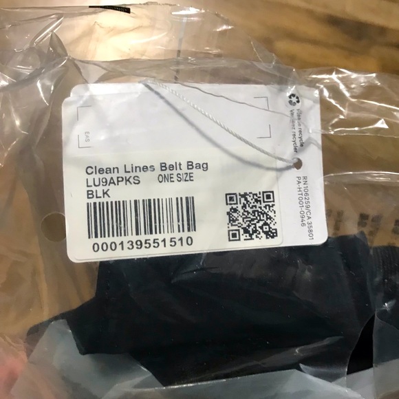 Lululemon clean lines • black Large - Picture 5 of 8